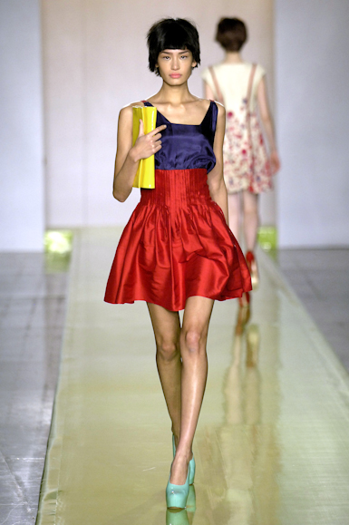 desfiles-zigfreda-saopauloverao2007rtw-107
