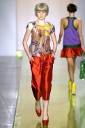 desfiles-zigfreda-saopauloverao2007rtw-121