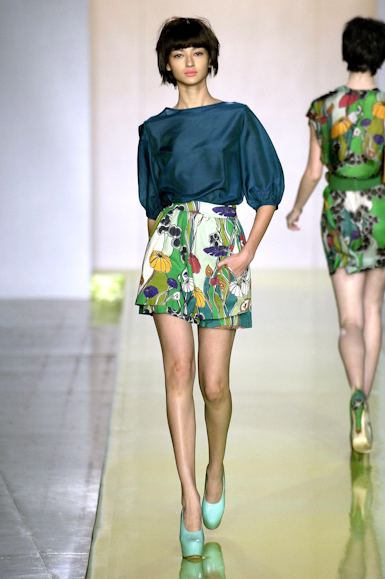 desfiles-zigfreda-saopauloverao2007rtw-123