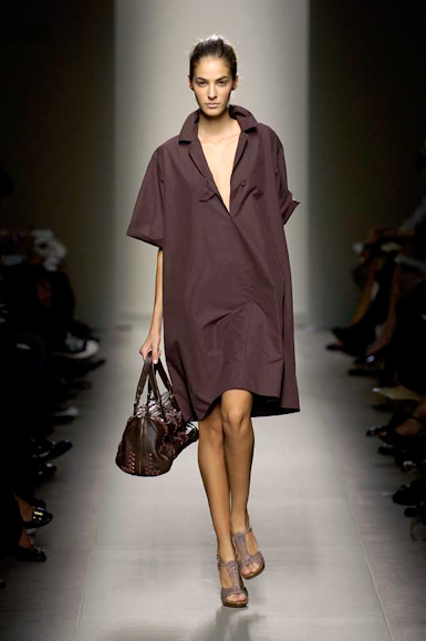 desfiles-bottegavenetta-milaoverao2007rtw-112