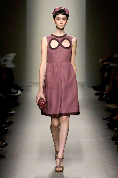 desfiles-bottegavenetta-milaoverao2007rtw-116
