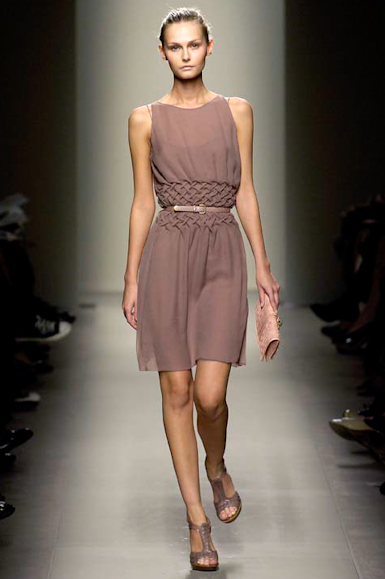 desfiles-bottegavenetta-milaoverao2007rtw-126