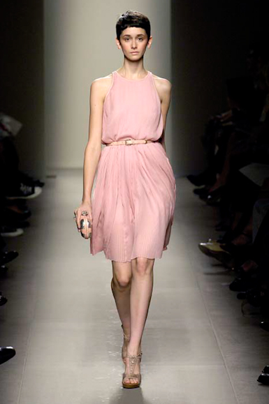 desfiles-bottegavenetta-milaoverao2007rtw-130