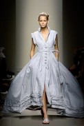 desfiles-bottegavenetta-milaoverao2007rtw-139