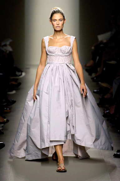 desfiles-bottegavenetta-milaoverao2007rtw-140