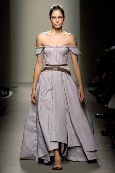 desfiles-bottegavenetta-milaoverao2007rtw-142