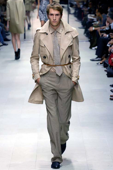 desfiles-burberry-milaoverao2007rtw-105