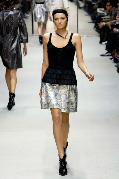 desfiles-burberry-milaoverao2007rtw-109
