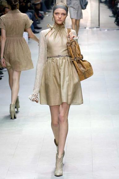 desfiles-burberry-milaoverao2007rtw-115