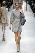 desfiles-burberry-milaoverao2007rtw-116