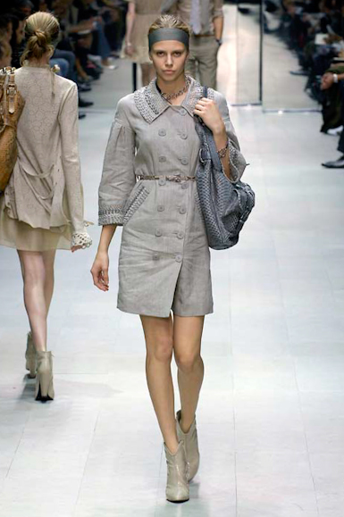 desfiles-burberry-milaoverao2007rtw-116