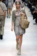 desfiles-burberry-milaoverao2007rtw-118