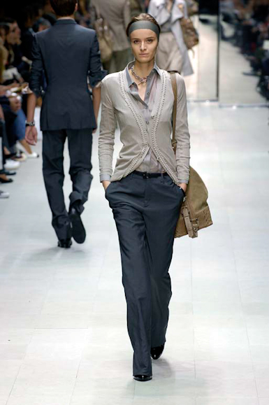 desfiles-burberry-milaoverao2007rtw-124