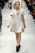 desfiles-burberry-milaoverao2007rtw-127