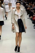 desfiles-burberry-milaoverao2007rtw-138