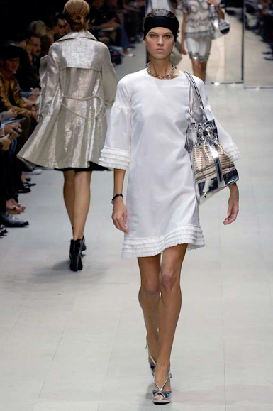 desfiles-burberry-milaoverao2007rtw-139