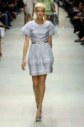 desfiles-burberry-milaoverao2007rtw-144