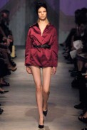 desfiles-prada-milaoverao2007rtw-100