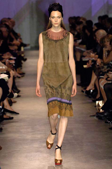 desfiles-prada-milaoverao2007rtw-116