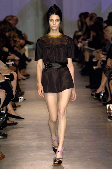 desfiles-prada-milaoverao2007rtw-121