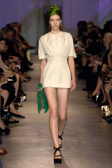 desfiles-prada-milaoverao2007rtw-123