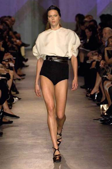 desfiles-prada-milaoverao2007rtw-126