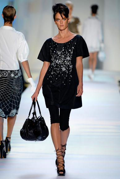 desfiles-moschino-milaoverao2007rtw-102