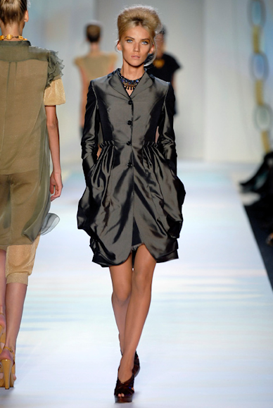 desfiles-moschino-milaoverao2007rtw-108
