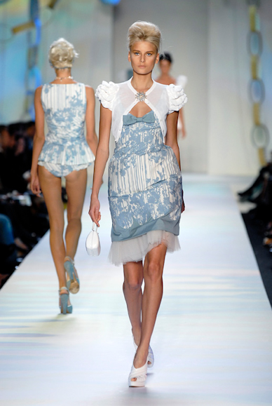 desfiles-moschino-milaoverao2007rtw-127