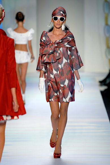 desfiles-moschino-milaoverao2007rtw-130