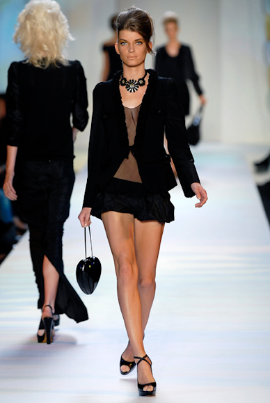 desfiles-moschino-milaoverao2007rtw-135