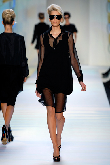 desfiles-moschino-milaoverao2007rtw-137