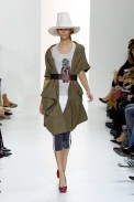 desfiles-marni-milaoverao2007rtw-100