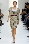 desfiles-marni-milaoverao2007rtw-109