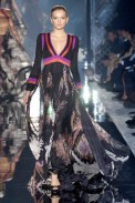 desfiles-gucci-milaoverao2007rtw-140