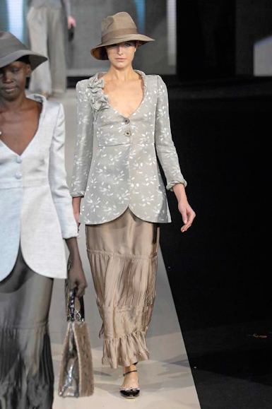 desfiles-garmani-milaoverao2007rtw-113