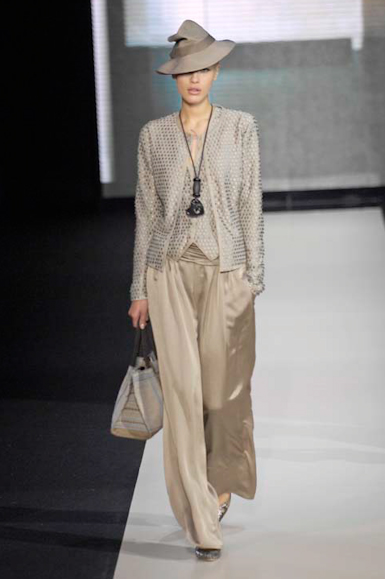 desfiles-garmani-milaoverao2007rtw-122