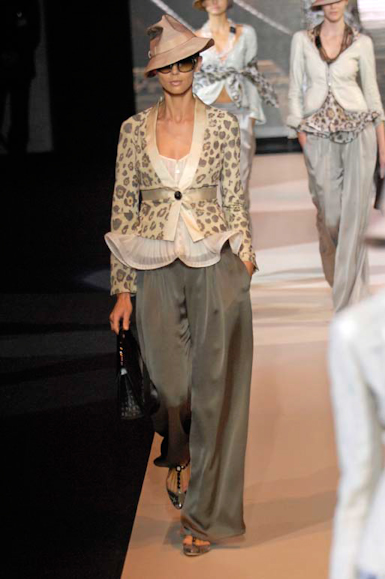 desfiles-garmani-milaoverao2007rtw-127