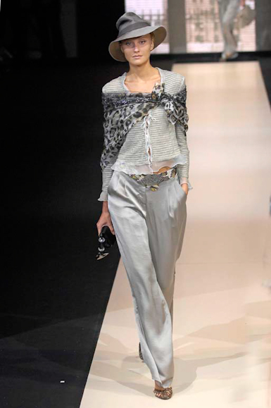 desfiles-garmani-milaoverao2007rtw-132