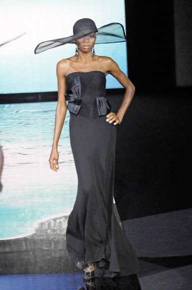 desfiles-garmani-milaoverao2007rtw-141