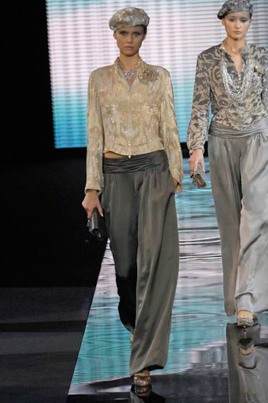 desfiles-garmani-milaoverao2007rtw-167