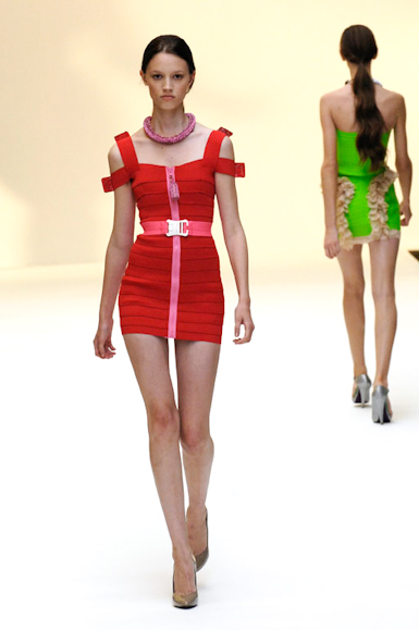 desfiles-christopherkane-londresverao2007rtw-104