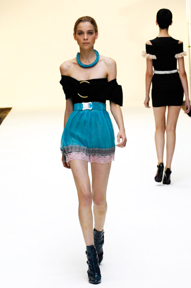 desfiles-christopherkane-londresverao2007rtw-110