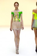 desfiles-christopherkane-londresverao2007rtw-118