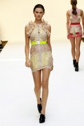 desfiles-christopherkane-londresverao2007rtw-125