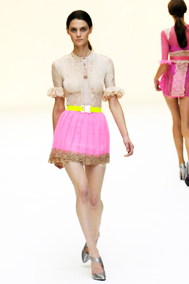 desfiles-christopherkane-londresverao2007rtw-129