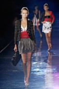 desfiles-emporioarmani-londresverao2007rtw-113