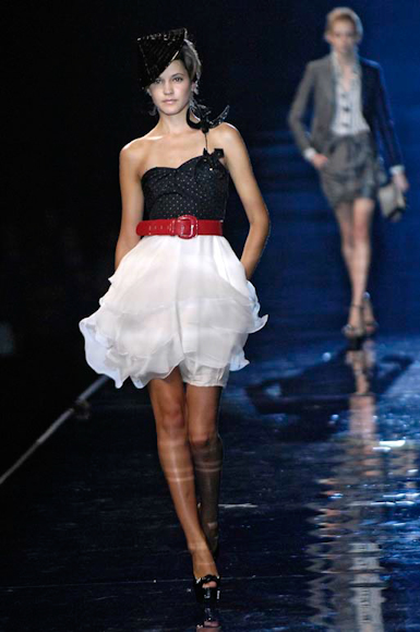 desfiles-emporioarmani-londresverao2007rtw-118