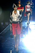 desfiles-emporioarmani-londresverao2007rtw-127