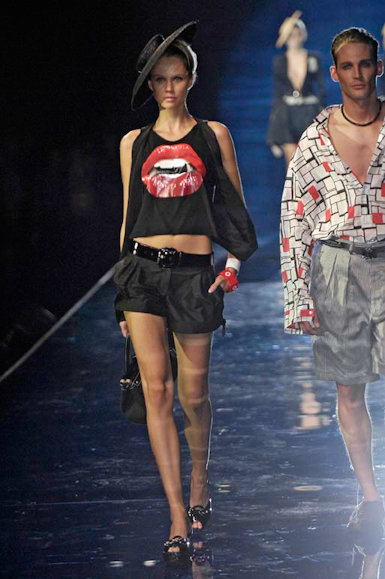 desfiles-emporioarmani-londresverao2007rtw-129